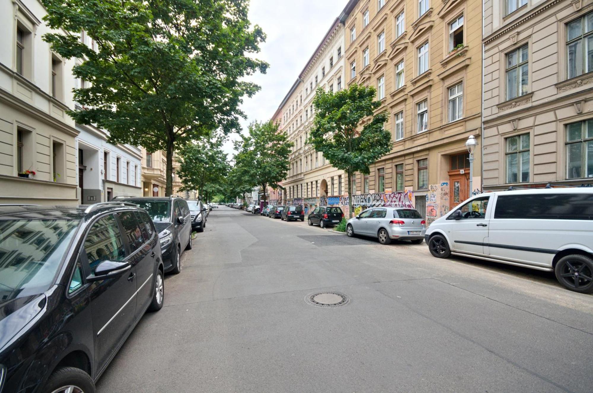 Quiet Courtyard Apartment Берлін Екстер'єр фото