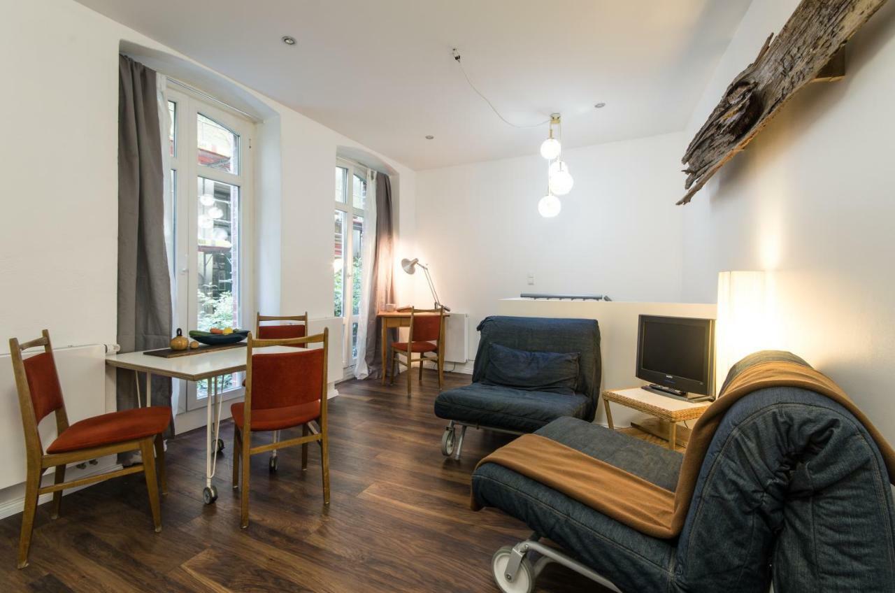 Quiet Courtyard Apartment Берлін Екстер'єр фото