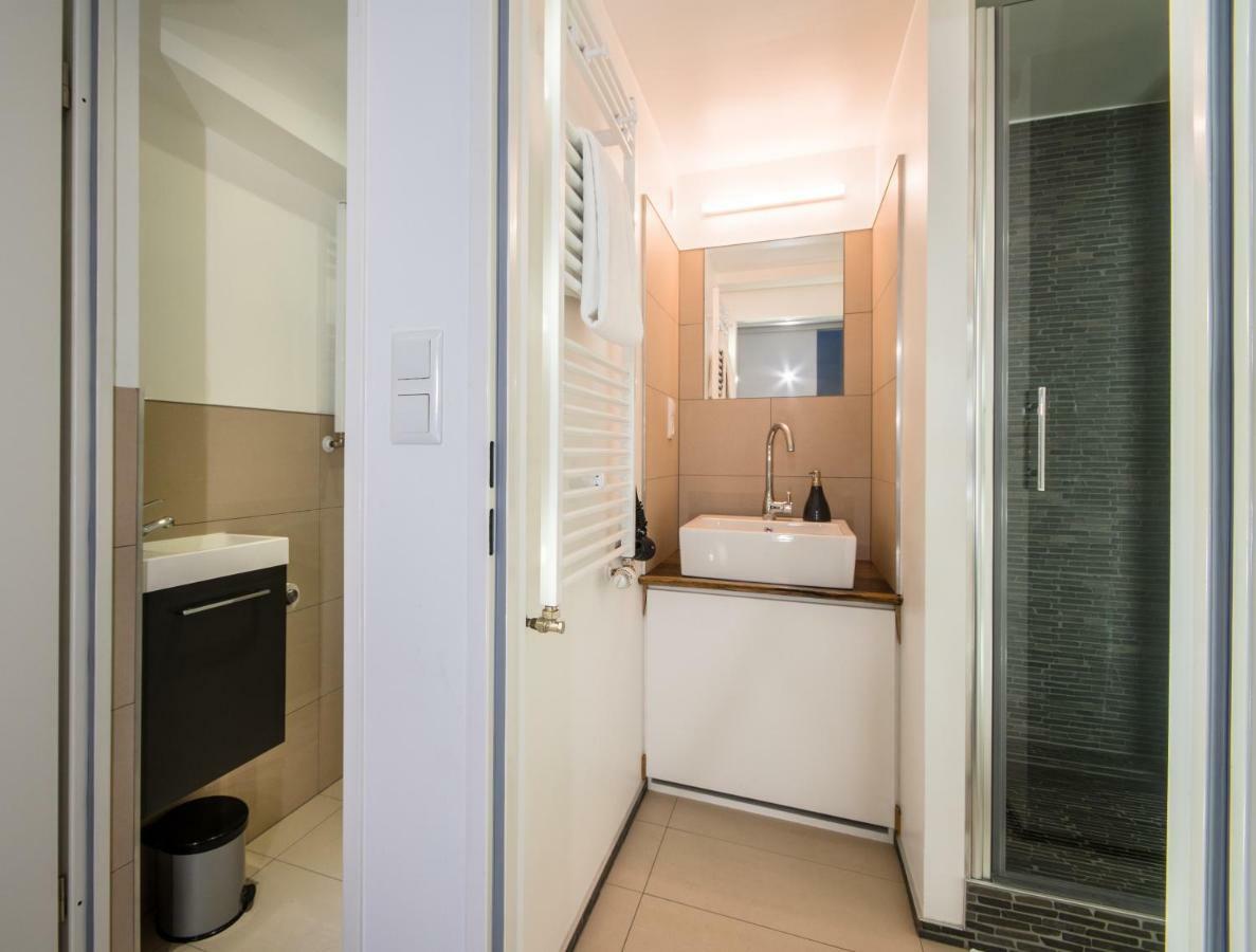 Quiet Courtyard Apartment Берлін Екстер'єр фото